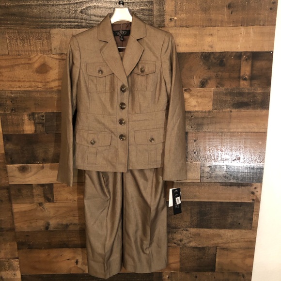 Women’s pants suit set - Picture 1 of 8